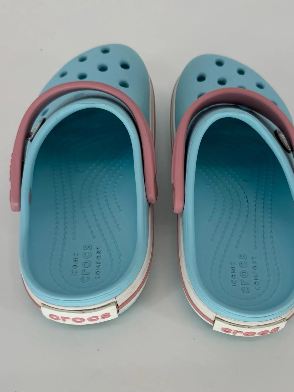 CROCS Kids Clog in Aqua Blue with Pink Strap Size 11